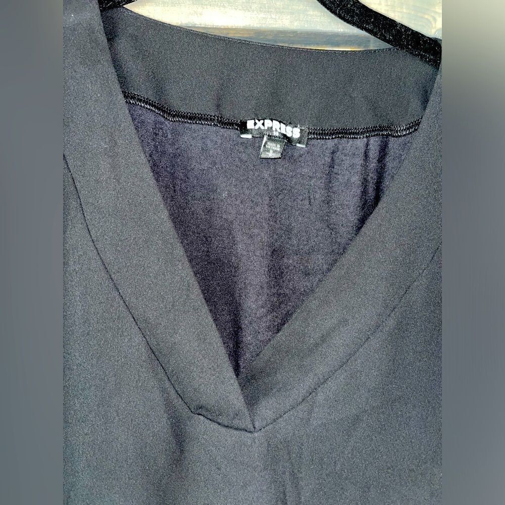 Express Black‎ V-Neck Cap Sleeve Blouse Casual Office Work Top - Picture 4 of 4